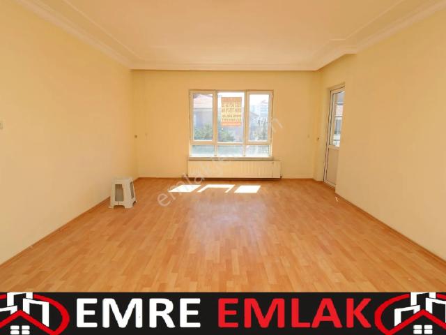 Emre Emlak'tan Atakent'te 14 Cadde Yakını Geniş Temiz Ferah Ebeveyn Banyolu Kiralık 4+1 Daire