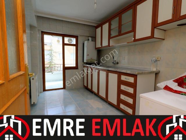 Emre Emlak'tan Atakent'te Arakat Ön Cephe Kiralık 2+1 Daire