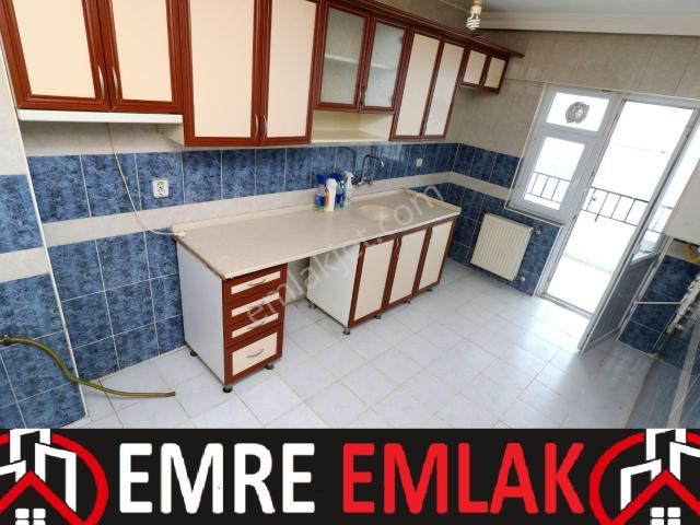 Emre Emlak'tan Atakent'te Katta Ebeveyn Banyolu 3+1 Kiralık Daire
