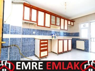 Emre Emlak'tan Atakent'te Katta Ebeveyn Banyolu 3+1 Kiralık Daire