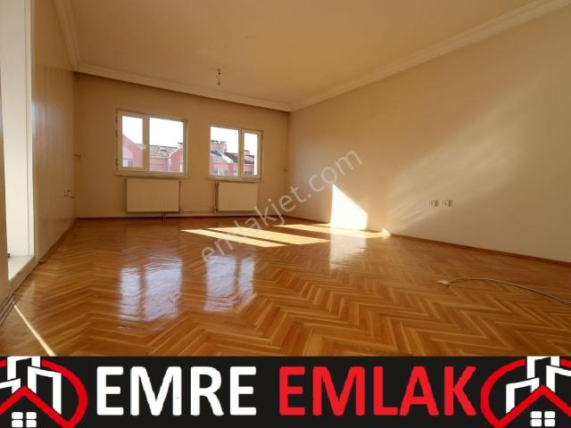 Emre Emlak'tan Ayyıldız'da Site İçerisinde Ön Cephe Kiralık 3+1 Daire