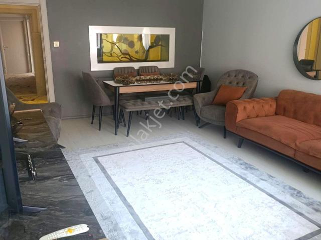 Emre Emlak'tan Ayyıldız'da Site İçi Ön Cephe Arakat Satılık 3+1 Daire