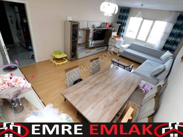 Emre Emlak'tan Banka Bloklarında Panoramik Manzaraya Sahip Satılık 2+1 Daire