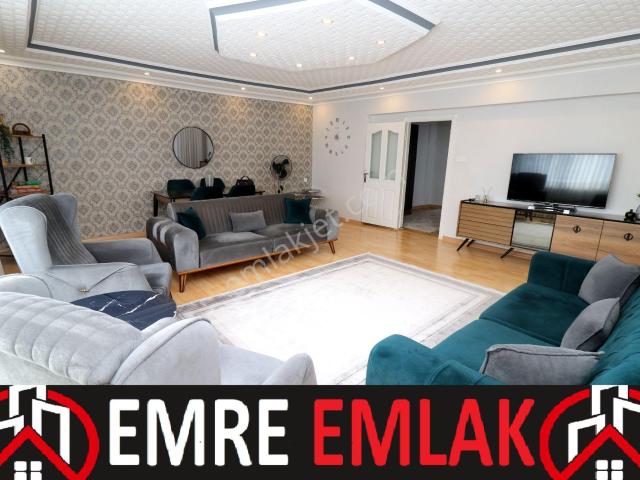 Emre Emlak'tan Selçuklu'da Arakat Geniş Ebeveyn Banyolu 3+1 Satılık Daire