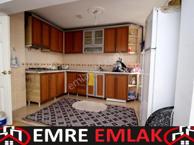 Emre Emlak'tan Topçu'da Köşe Cephe Ön Cephe Fırsat 5+1 Satılık Daire