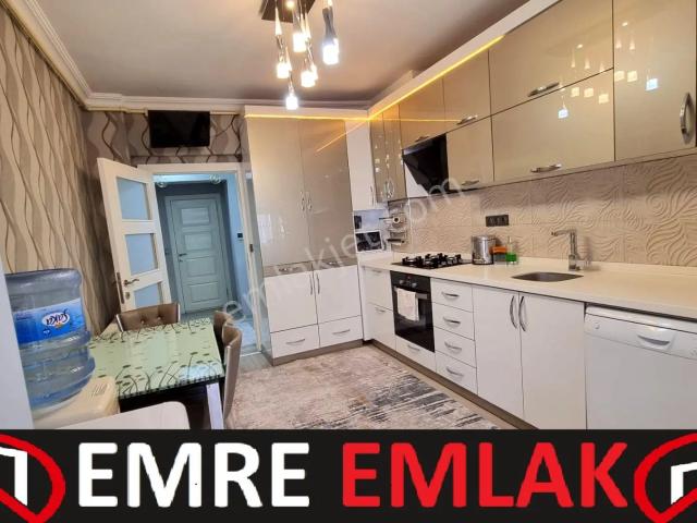 Emre Emlak'tan Topçu'da Ön Cephe Full Yapılı 3+1 Satılık Daire