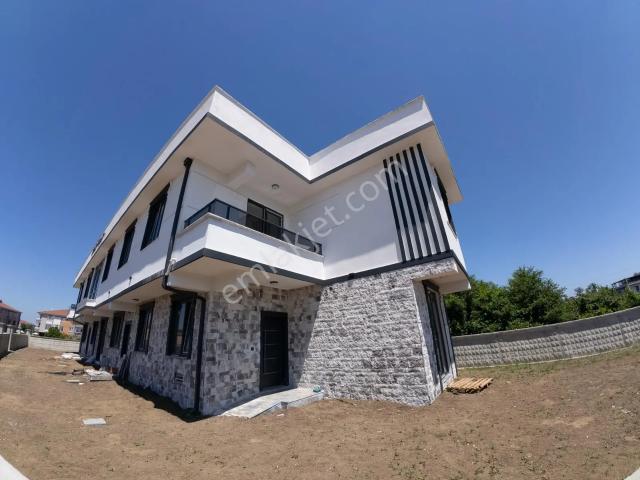 Emre Filizfidanoğlu'ndan Modern Mimari Ultra Lüks Yaşam Villalar