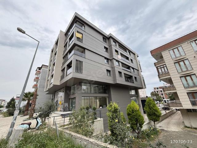 EMRE SAĞLAM'DAN ANAYOLA CEPHE BİNADA KİRALIK 1+1 DAİRE