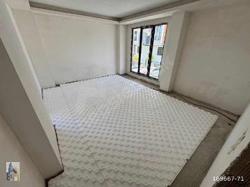 EMSA İNŞ. TAŞOLUK MAH. SIFIR OTOPARKLI 2+1 85M2 YÜKSEK GİRİŞ