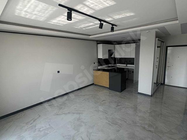 AKILLI EV SİSTEMİ CAM BALKON 6.KAT ULTRA LÜKS 1+1 DAİRE