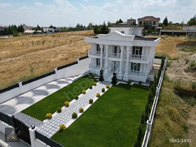 Emsalsiz Ful Yapılı Takasa Uygun Beyaz Saray Satışta Kali A.Ş