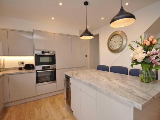 Emscote Road, Warwick 2 bed duplex to rent £1,050 pcm £242 pw