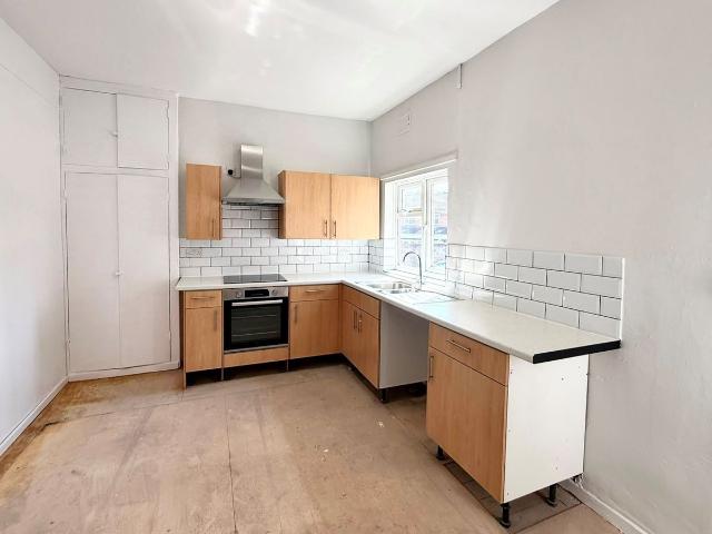 Emscote Road, Warwick CV34, 2 bed terraced house to rent, £1,200 pcm | PrimeLocation