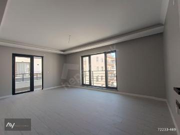 ŞEMSETTİN G.A CADDESİNDE SIFIR ARA KATTA ÇİFT BALKONLU 3+1 DAİRE