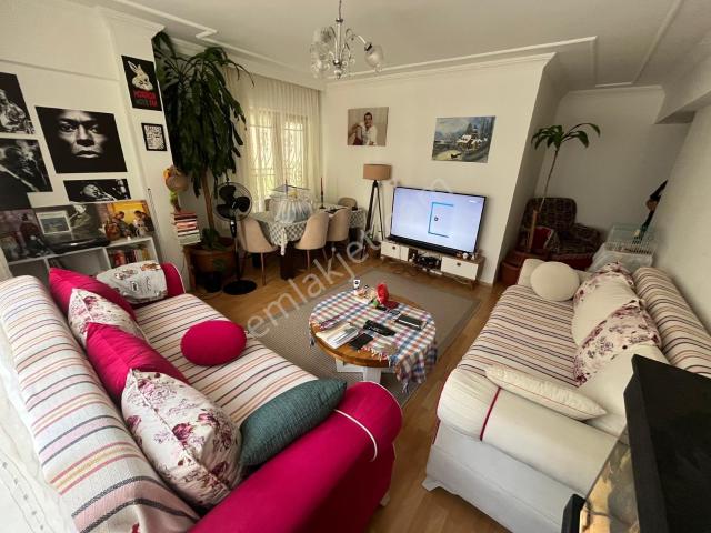Şemsettin Günaltay Caddesinde 3+1 120 M² Satılık Daire
