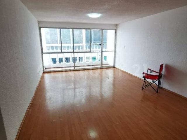 En 2do piso con balcon, en UH Torrers de Coyoacan