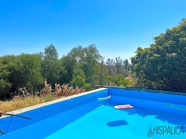 En un remanso de paz y naturaleza se encuentra esta propieda. 154m² Cantillana