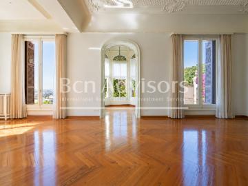 En una de las ubicaciones mas prestigiosas de Barcelona, se. 1150m² Barcelona