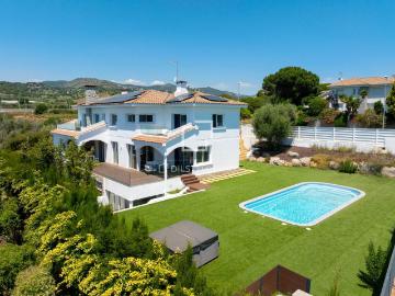 En una de las zonas residenciales más exclusivas y consolida. 602m² Alella