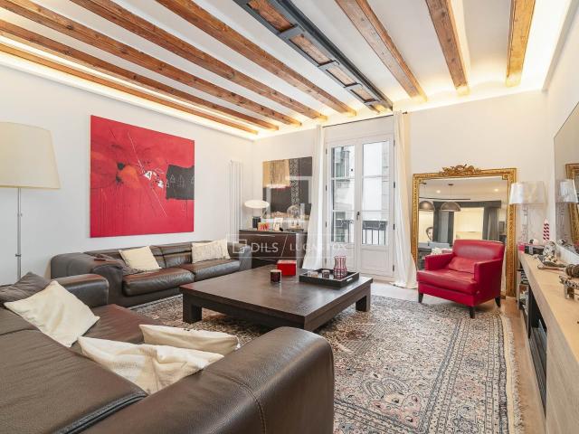 En una elegante finca señorial de 1850, completamente rehabi. 156m² Barcelona