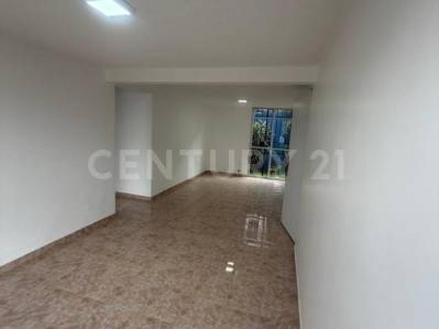 En Unid Hab Prado Churubusco, en Planta Baja, remodelado, con acceso a Jardin
