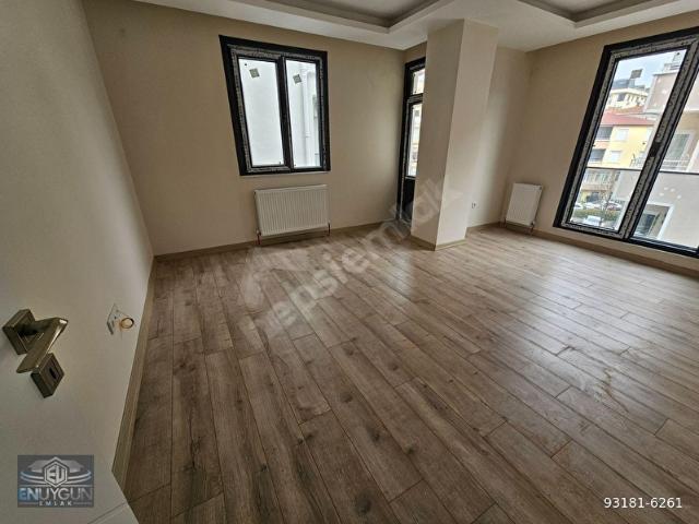 En Uygun Emlak'tan Metroya Yakın Sıfır Binada Ara Kat Geniş 2+1