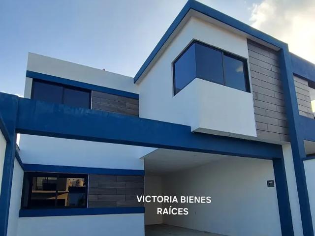 EN VENTA 3 RECAMARAS A MINUTOS DE LA AUTOPISTA