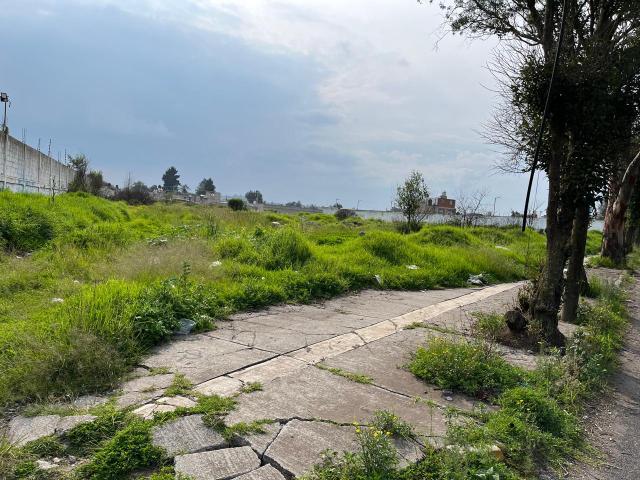 En VENTA Terreno a pie de calle CRU Carr. Ixtlahuaca Toluca Toluca, Estado de México