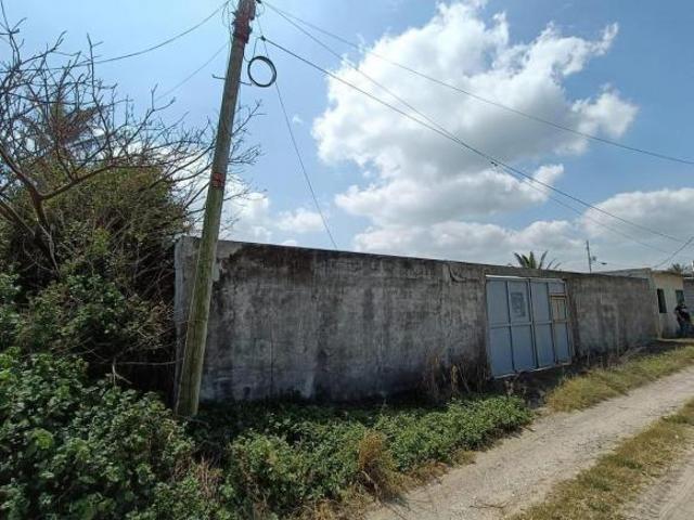 EN VENTA TERRENO EN LAS PLAYAS DE ANTON LIZARDO, VERACRUZ