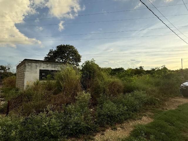 En Venta Terreno en Xcanatun