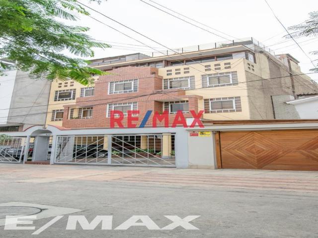 En Venta Amplio Duplex En Zona Residencial De Surco