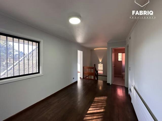 En venta | amplia casa en barrio inglés primera etapa 5d/4b | 4 dormitorios por 14500.00 en Temuco