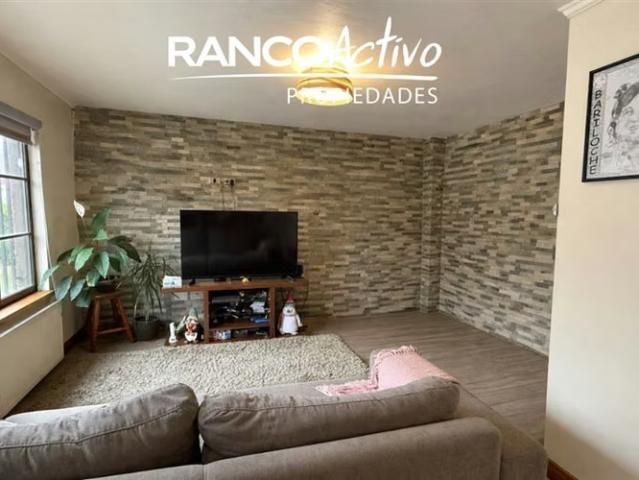 En venta amplia casa en Lomas San Andrés Concepción | 3 dormitorios por 11200.00 en Concepción