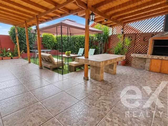 En Venta Amplia casa familiar en Santa María del Peñón | 3 dormitorios por 4800.00 en Puente Alto