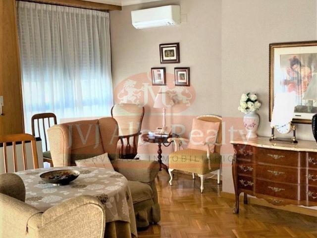 EN VENTA ATRACTIVO APARTAMENTO EN PLAZA DEL ALTOZANO
