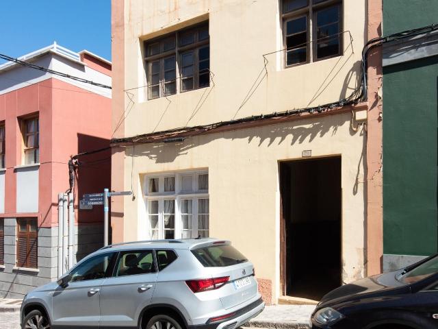 En venta. Calle Pérez Galdós, en Guía, Gran Canaria