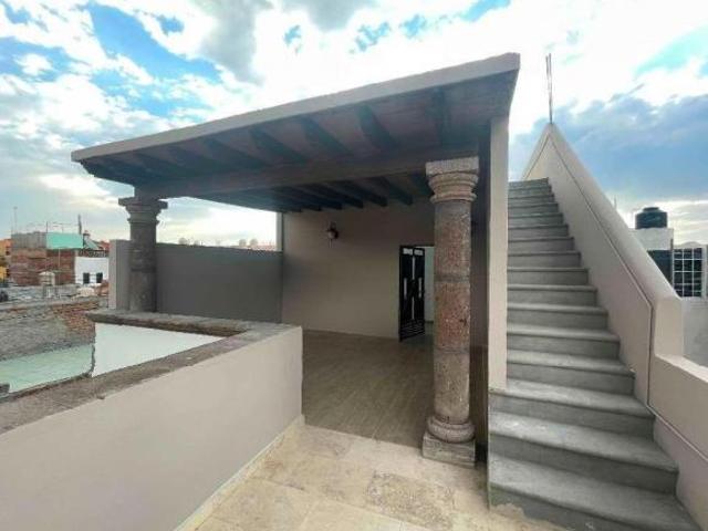 En Venta Casa Nueva en San Miguel de Allende: 5 Recámaras, Estilo Colonial
