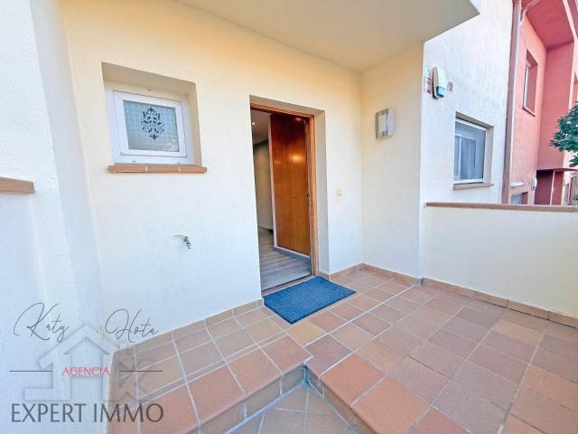En venta: Casa adosada de 194 m² situada en el prestigioso p. 194m² Palau Saverdera