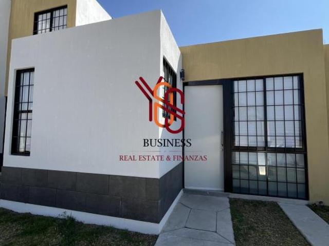 En venta Casa Almez en zona La Ribera, Oportunidad única!