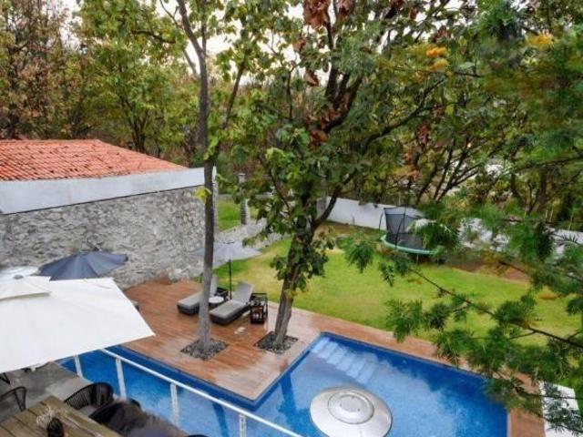 EN VENTA CASA CON ACABADOS DE LUJO EN EL PALOMAR