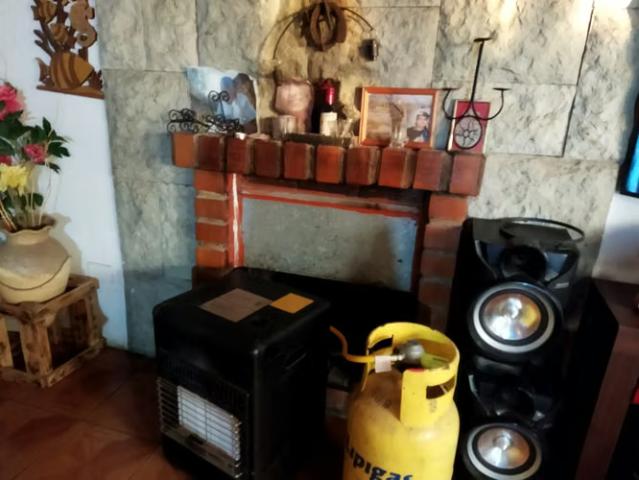 En venta casa con amplio terreno en pirque $ 220 millones | 4 dormitorios por 220000. 00 en Pirque