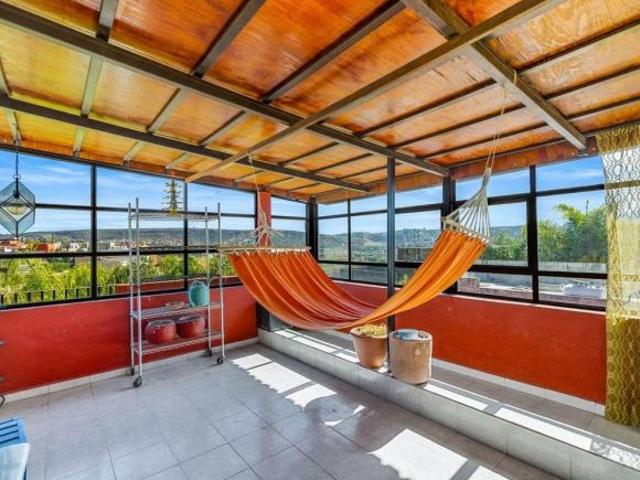 En venta casa con departamento independiente cerca del Centro de San Miguel