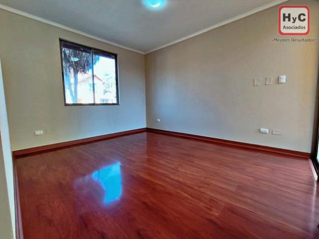 En venta Casa de Amplio Terreno | 3 dormitorios por 6280.00 en Colina
