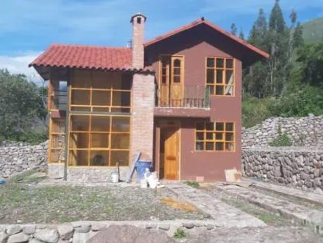 EN VENTA CASA DE CAMPO EN YANAHUARA
