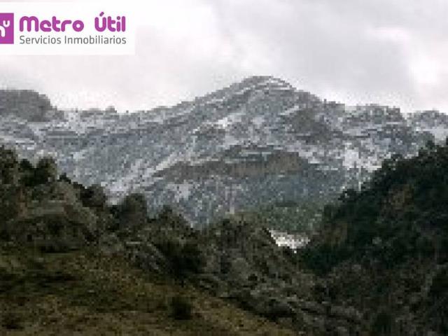 EN VENTA CASA DE PUEBLO al lado de Parque Natural
