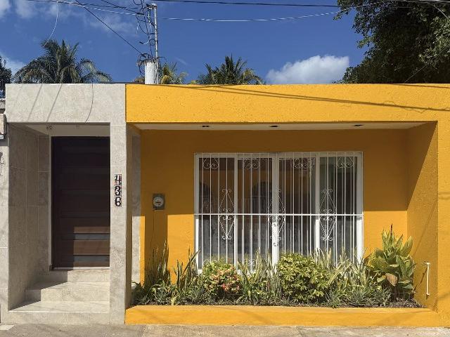 EN VENTA CASA DE UNA PLANTA EN SAN ROMAN