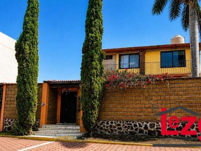 En venta casa dentro del fraccionamiento Altos de Oaxtepec