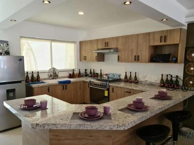 En Venta Casa en Cañadas del Arroyo, 3 Recamaras, 3.5 Baños, Seguridad 24.7