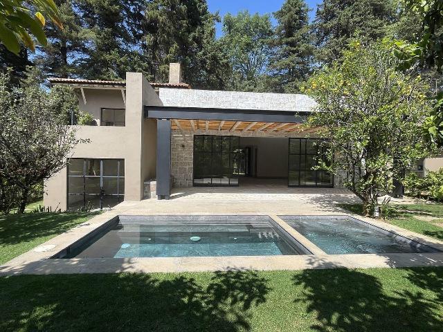 EN VENTA CASA EN CONDOMINIO EN AV?NDARO, VALLE DE BRAVO