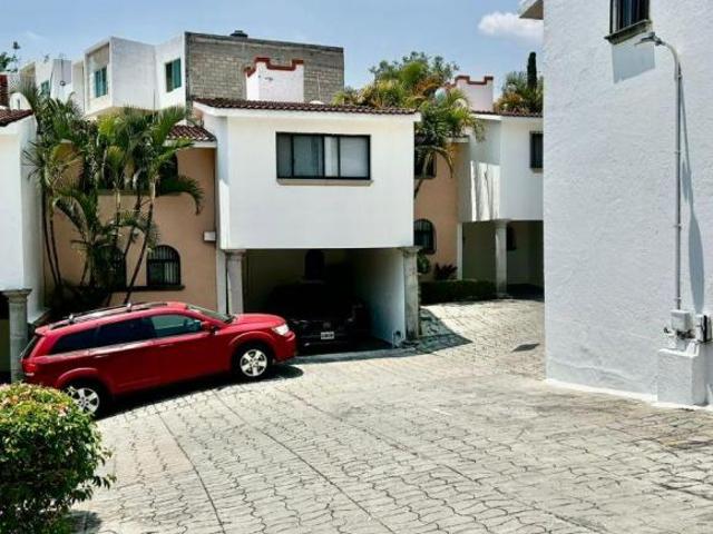 En Venta Casa en Condominio en Lomas de Atzingo en Cuernavaca, Morelos